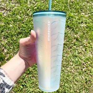 🧜🏼‍♀️NWT🧜🏼‍♀️Mermaid Venti Starbucks Tumbler